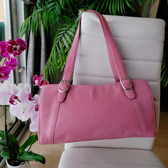 Nordstrom Handbags - Nordstrom Leather Tote Bag ❤